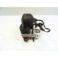 03 Mercedes R230 SL500 valve block, ABC suspension, front 2203200358