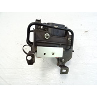 04 Mercedes R230 SL500 valve block, ABC suspension, front 2203201258