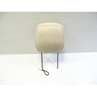 12 Mercedes W204 C63 headrest active, left / right ivory AMG coupe