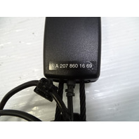 12 Mercedes W204 C63 seat belt buckle, right front 2078601669 black