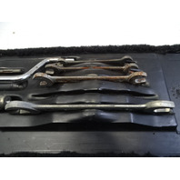 87 Porsche 928 S4 tool kit w/holder liner 92855118106