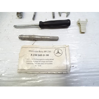 03 Mercedes R230 SL500 tool kit