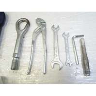 06 Mercedes R230 SL500 tool kit
