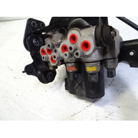 08 Mercedes R230 SL550 valve block, ABC suspension, front 2213200258