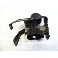 08 Mercedes R230 SL550 valve block, ABC suspension, front 2213200258