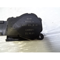02 Mercedes W463 G500 heater flap actuator, 2038201642