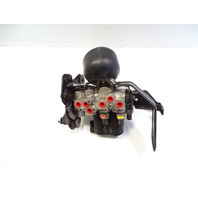 08 Mercedes R230 SL550 valve block, ABC suspension, front 2213200258