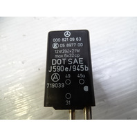 85 Mercedes R107 380SL relay, flasher 0008210963