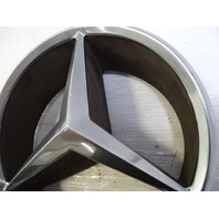 85 Mercedes R107 380SL emblem, on grill, star