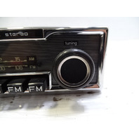 79 Mercedes W123 300CD radio AM/FM becker europa 2 P#197101