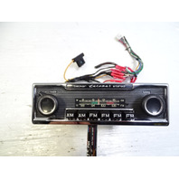 79 Mercedes W123 300CD radio AM/FM becker europa 2 P#197101