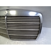 79 Mercedes W123 300CD grille front hood 1238880323