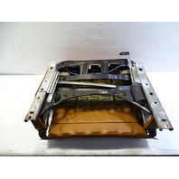 79 Mercedes W123 300CD seat cushion, bottom, right front palomino Coupe