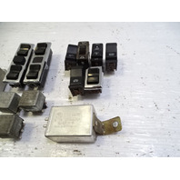 79 Mercedes W123 300CD switches and relays 0008207010 0008205910 0015422219