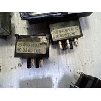 79 Mercedes W123 300CD switches and relays 0008207010 0008205910 0015422219