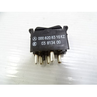 Mercedes R107 380SL switch, window 0008208310