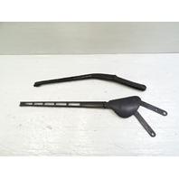Mercedes W209 CLK55 windshield wiper arms, left and right, 2038202544, 2038202944 Mercedes W209 CLK55 windshield wiper arms, left and right, 2038202544, 2038202944
