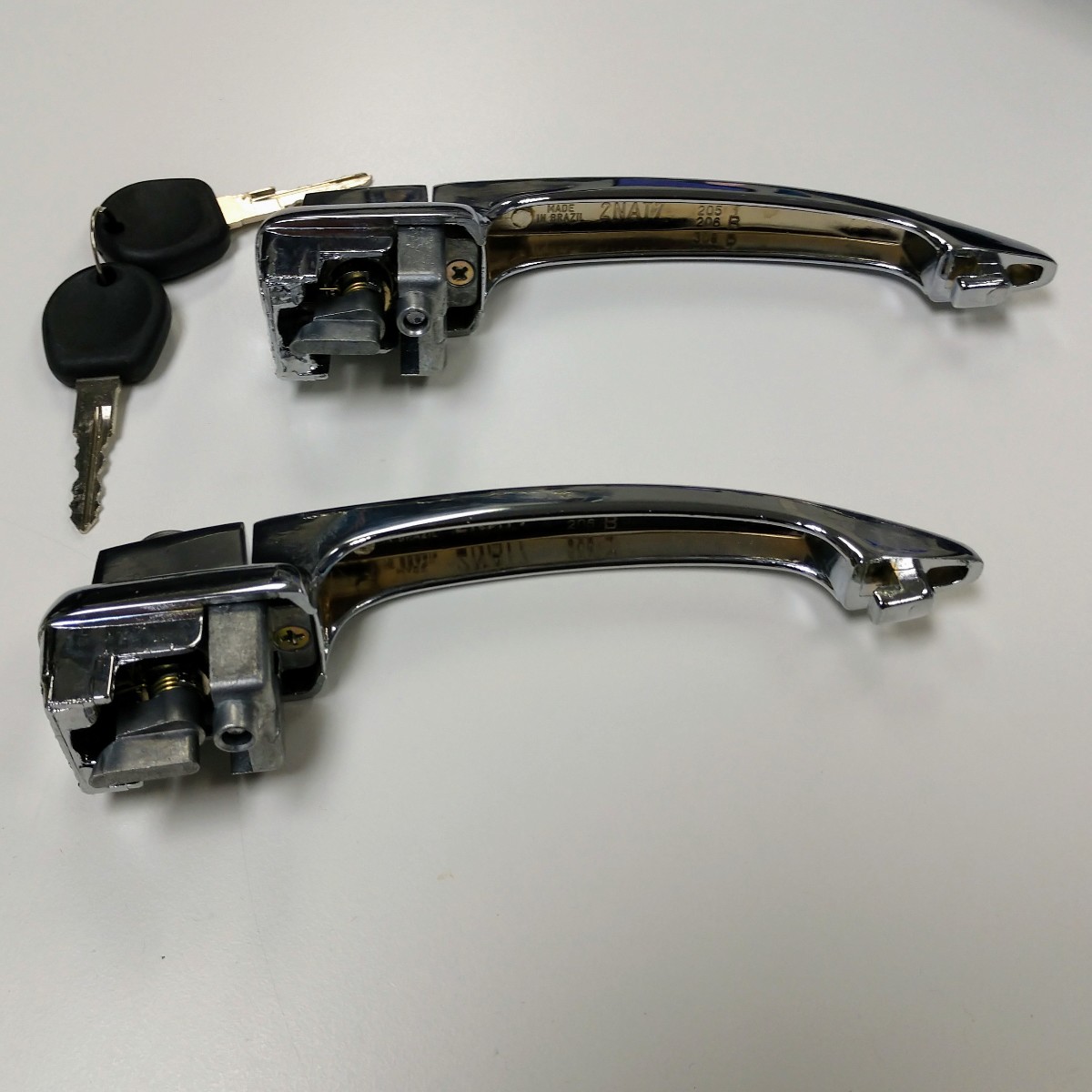 VW Volkswagen Beetle Locking Door Handles, Keyed Alike Pair, 6466 113898205D Pirate Mfg