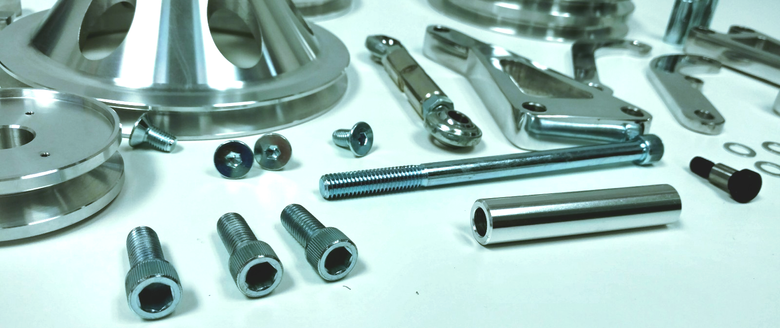 Small Block Chevy Long Water Pump Pulley And Bracket Kit Alternator