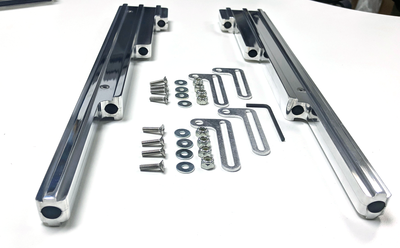 Finned Polished Aluminum Spark Plug Wire Looms Holders SBC BBC 302 350