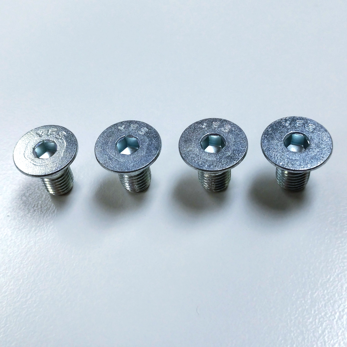 Water Pump Pulley Bolts, Aluminum Zinc Tapered, Fits Chevy SBC BBC 350 454 305 383 Pirate Mfg