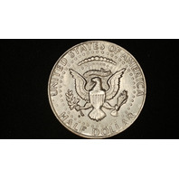 1982-P Kennedy Half Dollar 50c -No FG error reverse FS-901