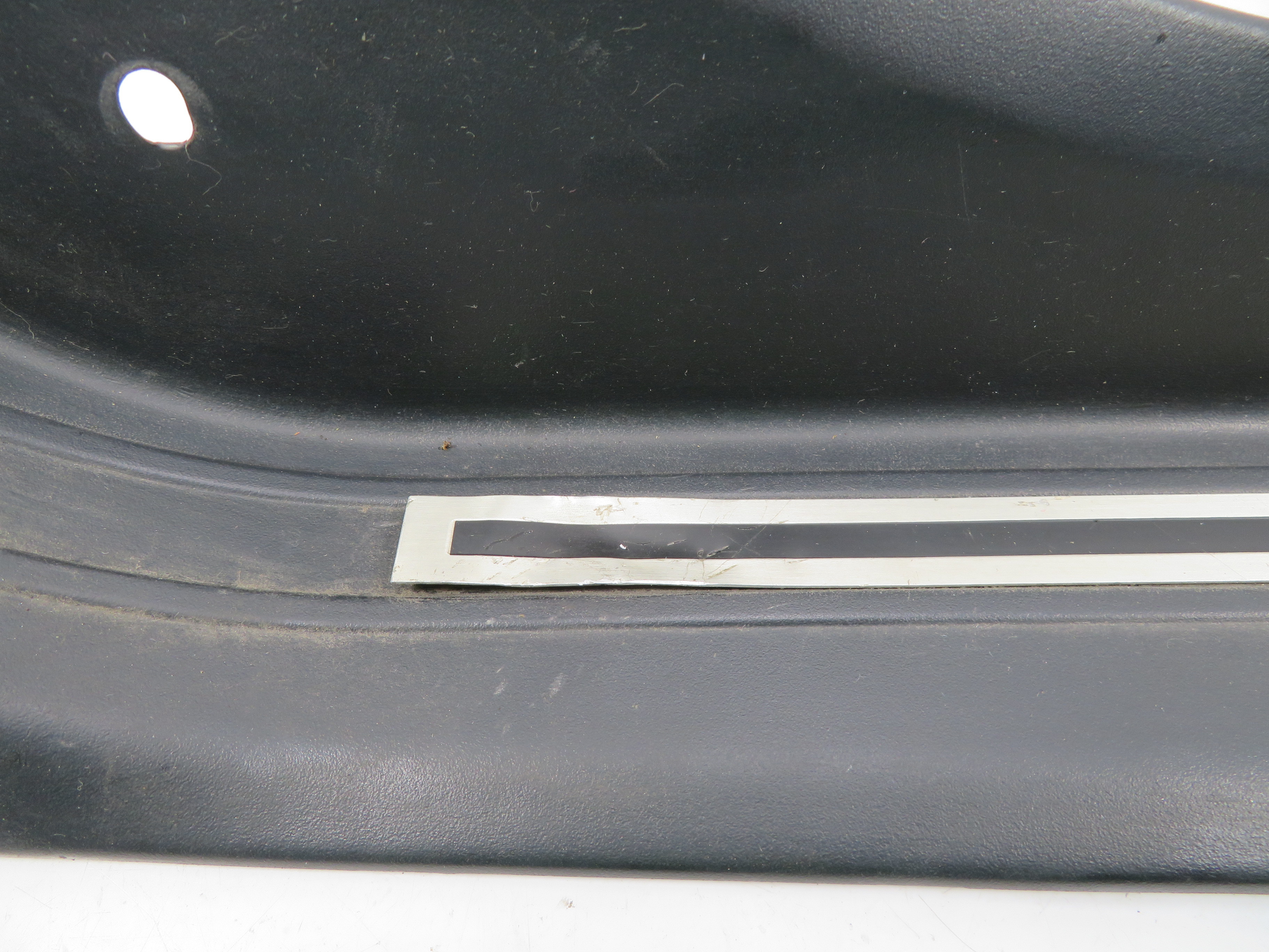 01 BMW Z3 2.5L E36 1128 Trim Pair, Door Sill "ROADSTER" Script