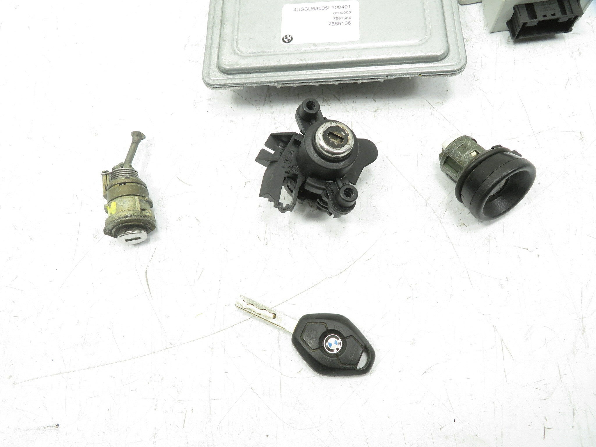 06 BMW Z4 E85 E86 3.0si 1237 Lock Set Ignition Engine ECU Immobilizer