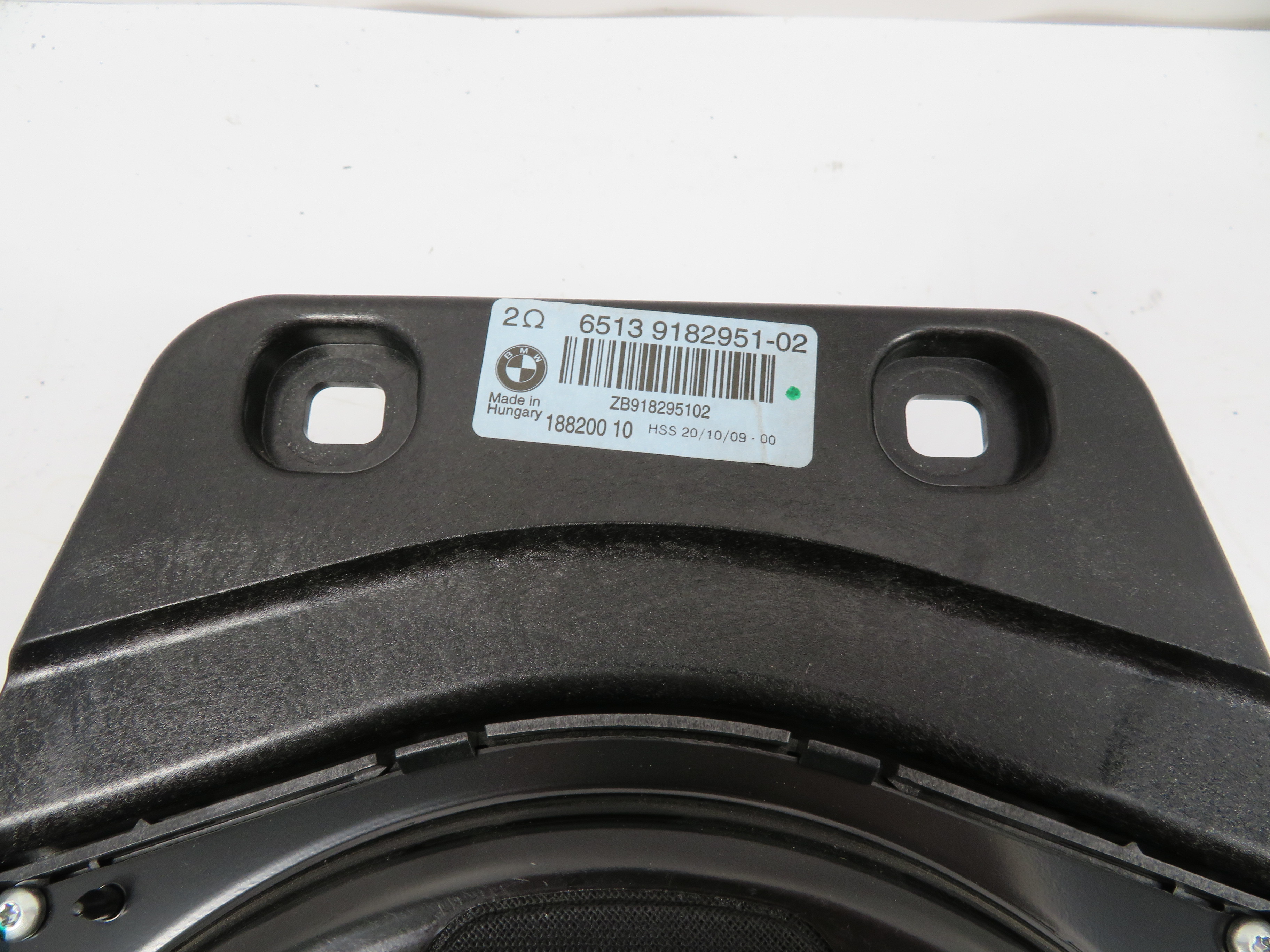 bmw z4 subwoofer