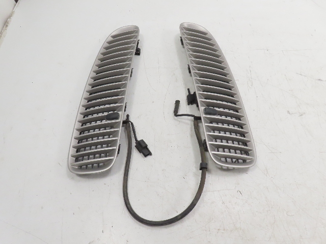 04-06 BMW X5 4.4L E53 Grill Pair Hood Bonnet Windshield Spray Nozzle OEM Genuine