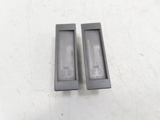 05 BMW Z4 E85 #1169 Light Lamp Pair License Plate Rear Bumper