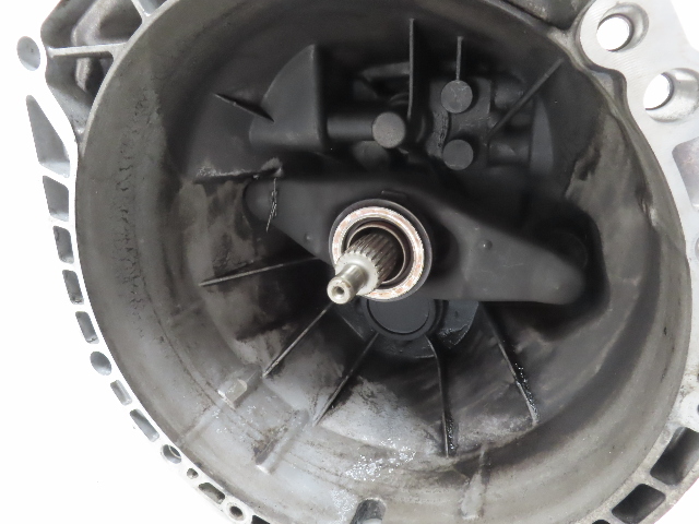 06 BMW Z4 E85 E86 #1298 Transmission, Manual 6 Speed Getrag GS6