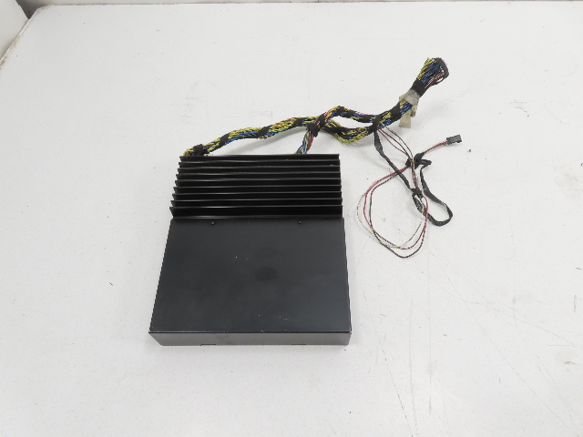 99 BMW Z3 E36 2.5L #1302 Amplifier, Alpine w/ Plug & Wire 65128382393