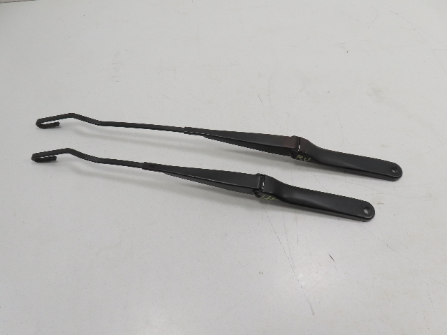 99 BMW Z3 E36 2.5L #1302 Wiper Arm Pair Windshield 61608389550  61608389549