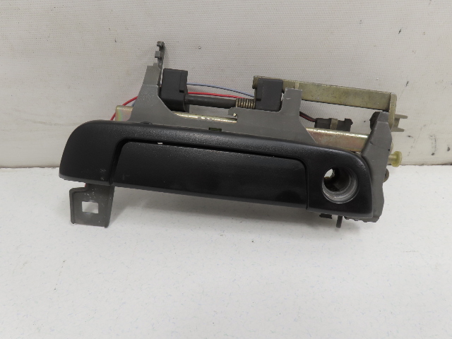 00 BMW Z3 E36 2.5L #1304 Door Handle, Exterior, Left