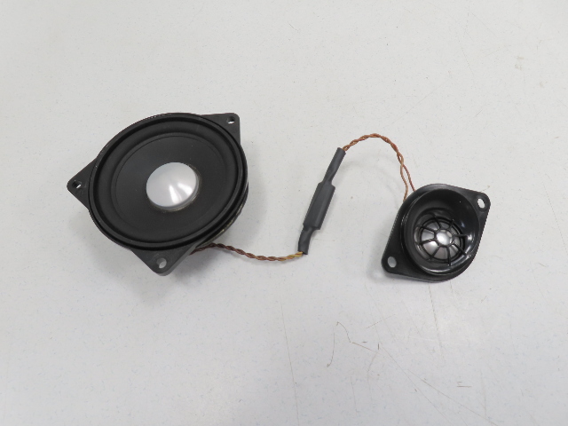 12 BMW 650i F12 Convertible #1306 Speaker Pair, Harman Kardon Dashboard 65139169690, 65139184795