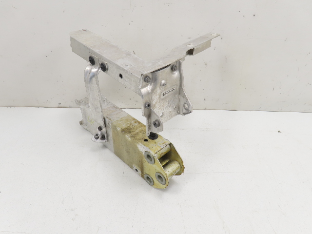 12 BMW 650i F12 Convertible #1306 Bracket, Bumper Fender Support Mount Left