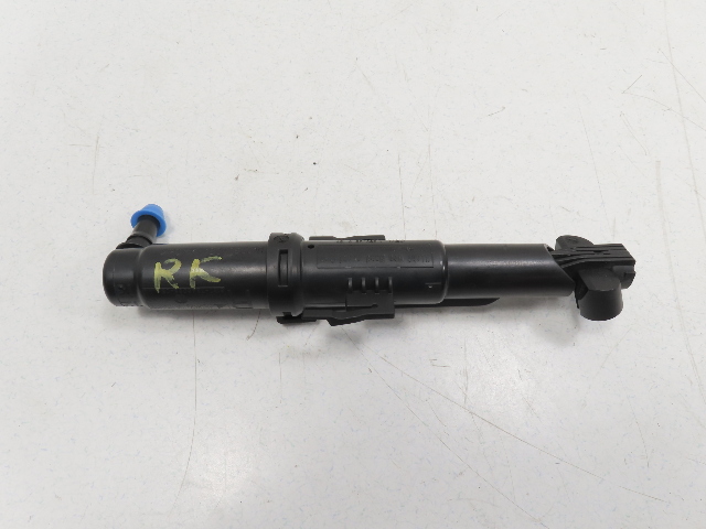 12 BMW 650i F12 Convertible #1306 Spray Nozzle, Headlight Washer Right