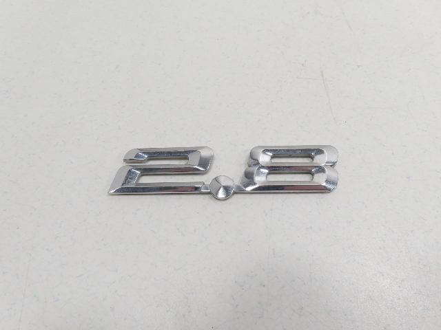 99 BMW Z3 E36 2.8L #1307 Emblem, "2.8" Trunk OEM