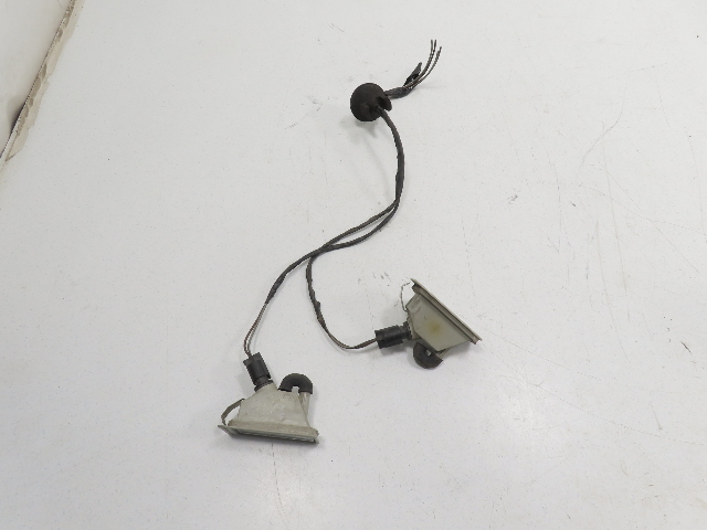 99 BMW Z3 E36 2.8L #1307 Light Lamp Pair License Plate w/ Wiring Rear