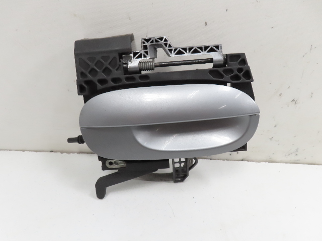 07 BMW Z4 E85 #1311 Door Handle W/ Bracket, Exterior Right