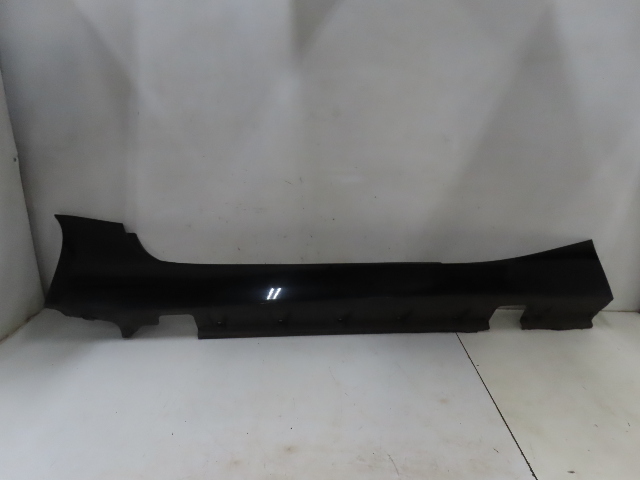 03 BMW Z4 E85 #1312 Side Skirt, Rocker Panel Molding Lower Right Passenger 51717016530