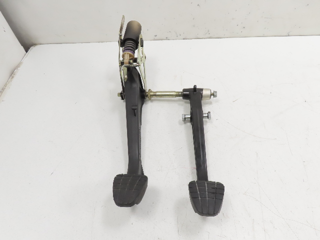 00 Porsche Boxster S 986 #1316 Pedal, Clutch & Brake Assembly 996 Manual Trans