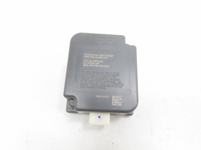 15 Toyota Tundra Crewmax #1318 module, receiver keyless entry lock door control 89741-0C041