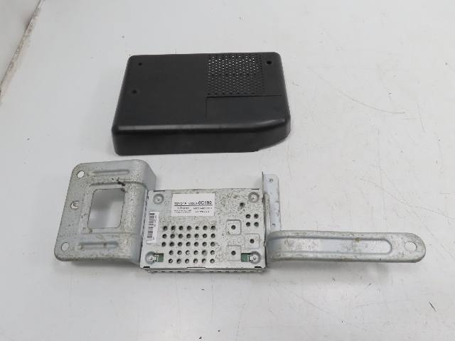 15 Toyota Tundra Crewmax #1318 amplifier, amp Fujitsu audio 86280-0C190