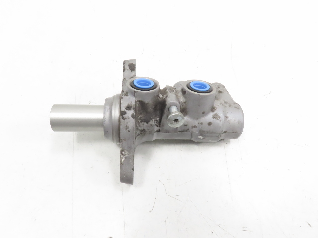 15 Toyota Tundra Crewmax #1318 master cylinder, brake booster 47201-0C071