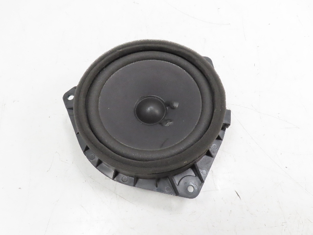 15 Toyota Tundra Crewmax #1318 speaker, door left or right rear 86160-0C250