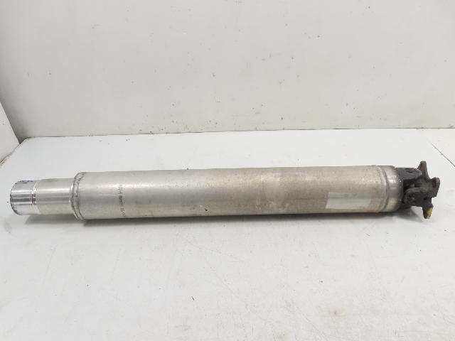 15 Toyota Tundra Crewmax #1318 driveshaft, propeller shaft rear section 37100-0C165