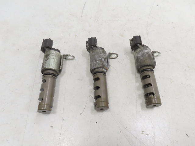 15 Toyota Tundra Crewmax #1318 Solenoid, Engine Variable Valve Timing VVT OEM 15330-0S010