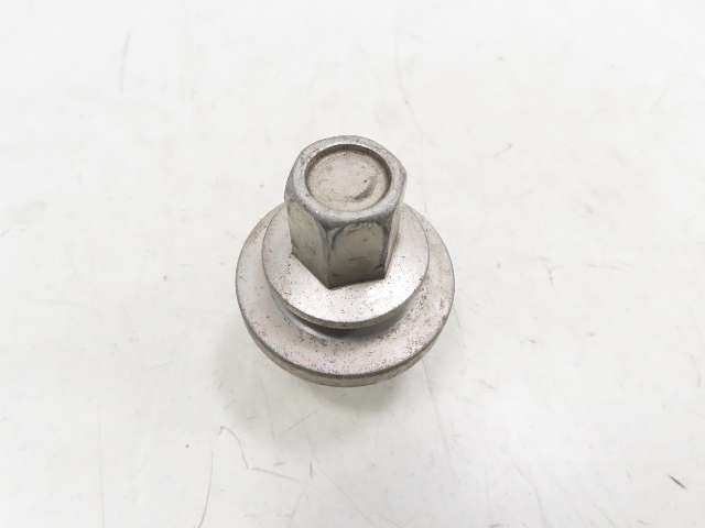 15 Toyota Tundra Crewmax #1318 Bolt, Pulley Crankshaft Harmonic Balancer 5.7L